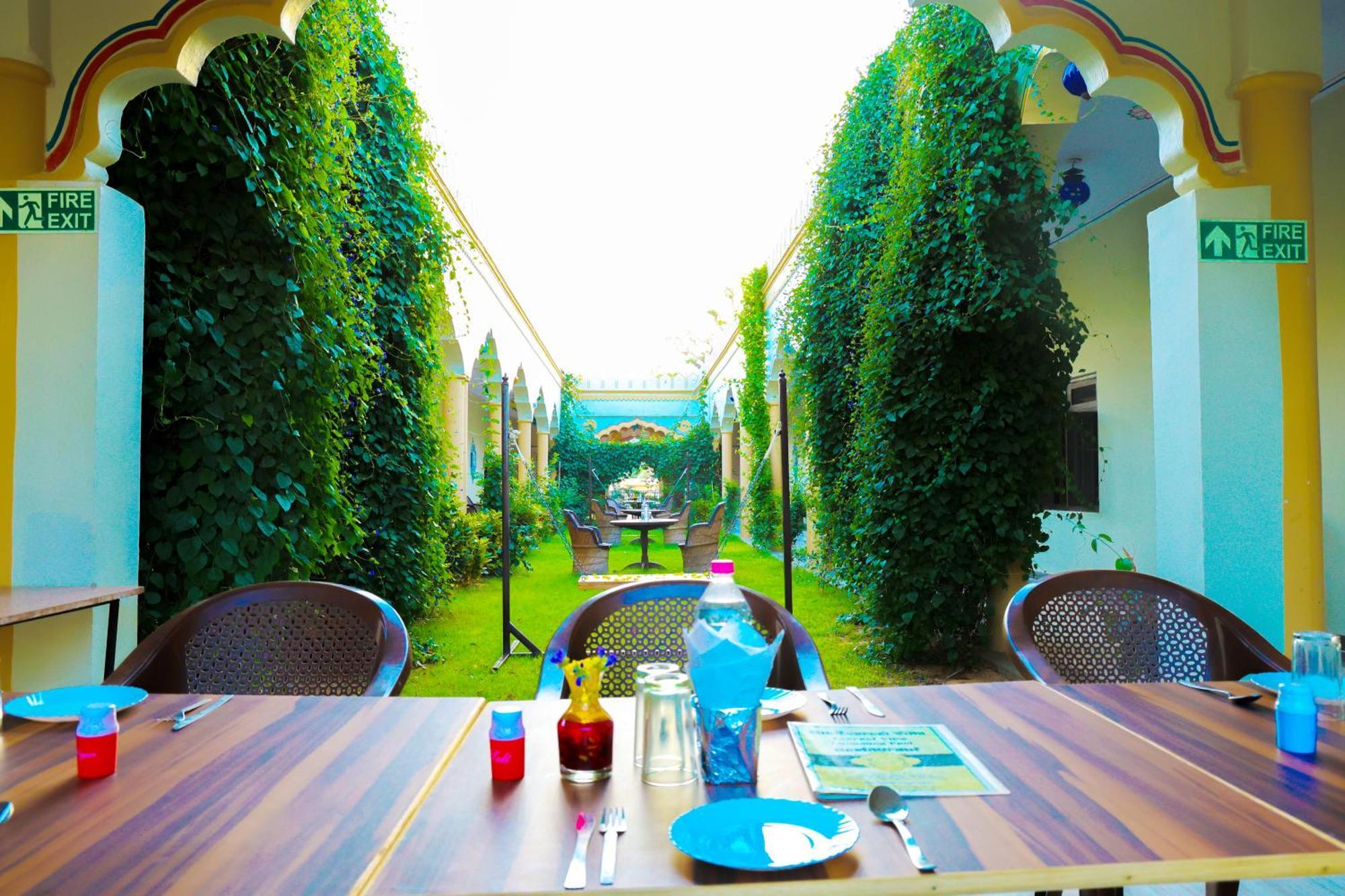 Hotel Mewad Haveli Пушкар Екстериор снимка