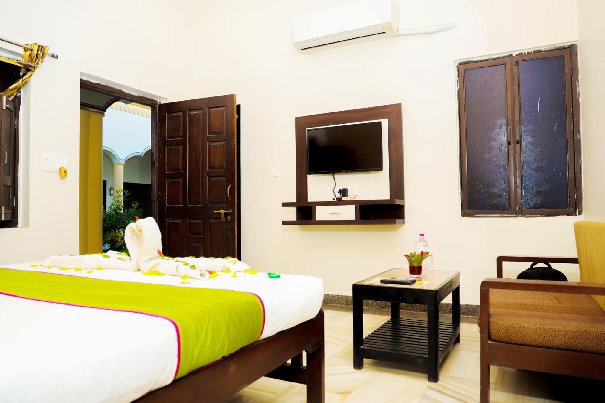 Hotel Mewad Haveli Пушкар Екстериор снимка