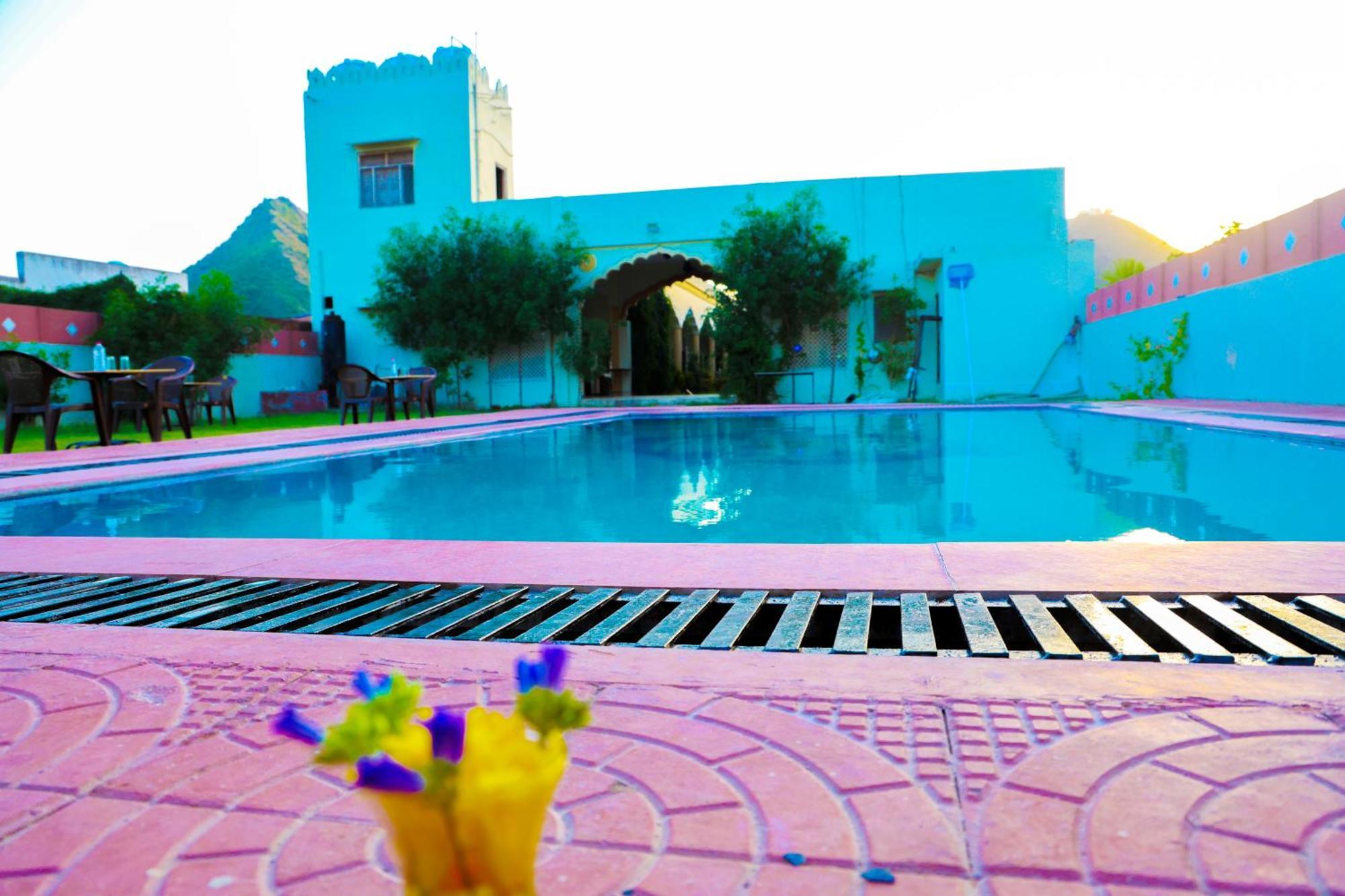 Hotel Mewad Haveli Пушкар Екстериор снимка