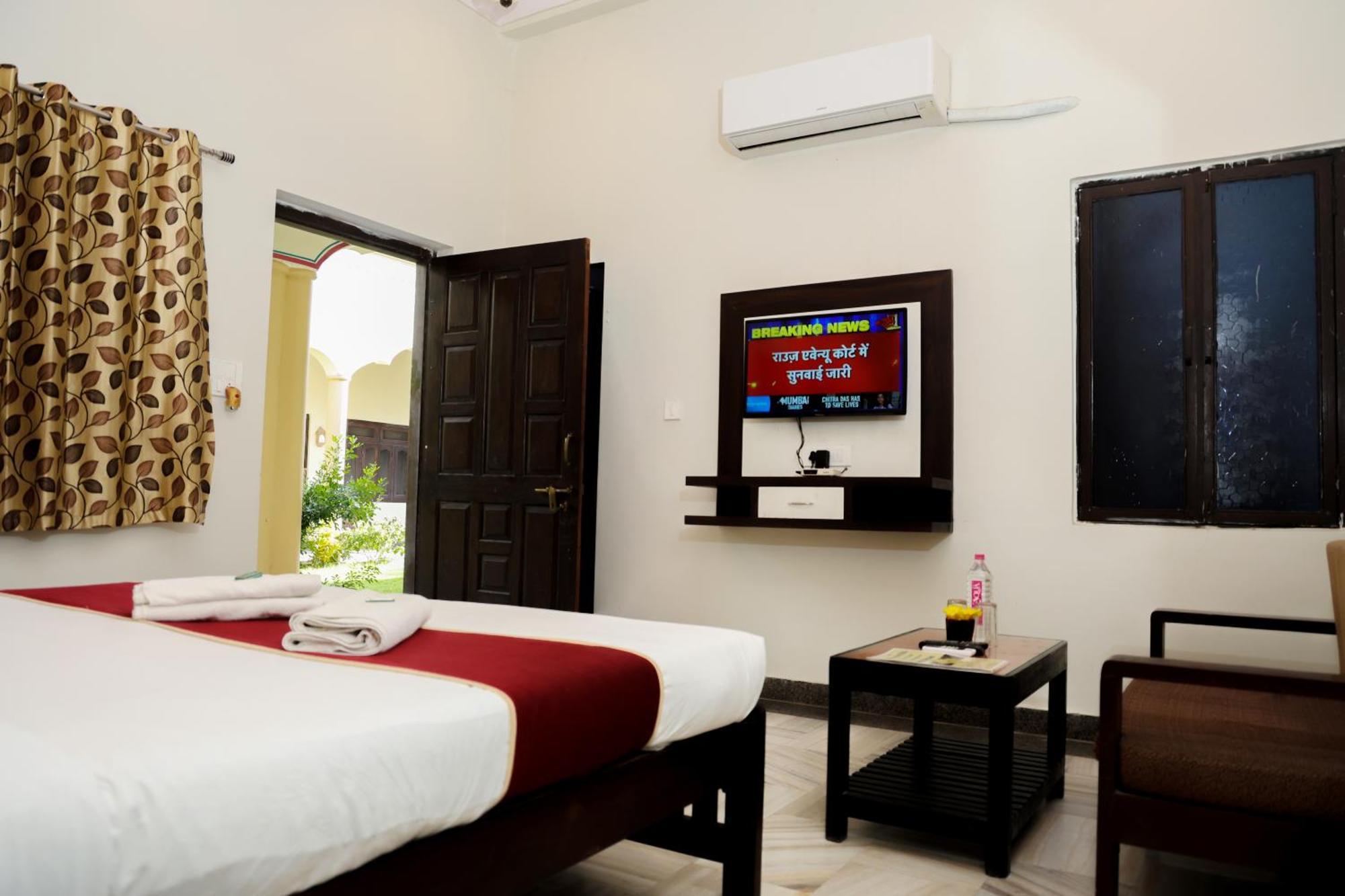 Hotel Mewad Haveli Пушкар Екстериор снимка