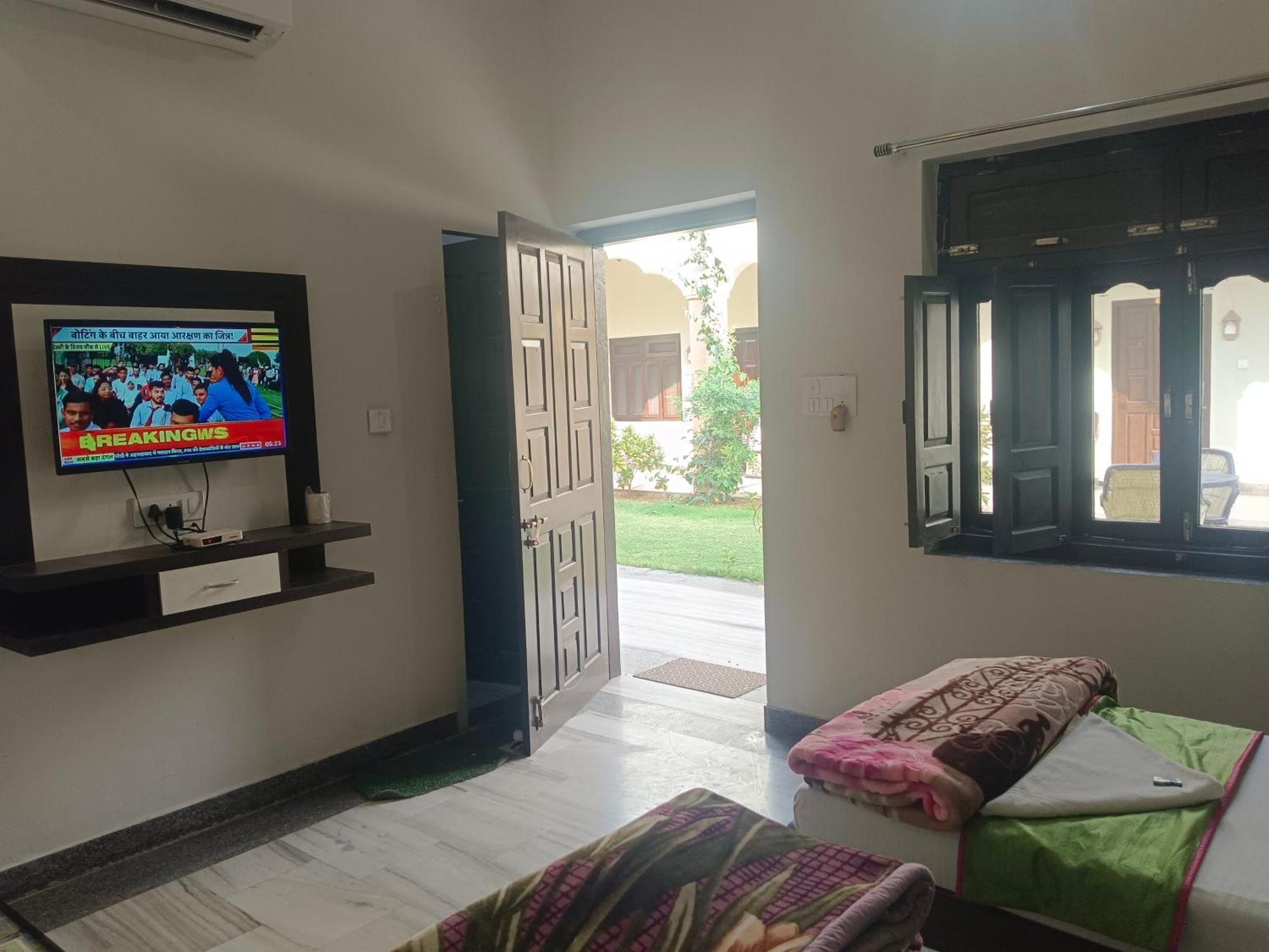 Hotel Mewad Haveli Пушкар Екстериор снимка