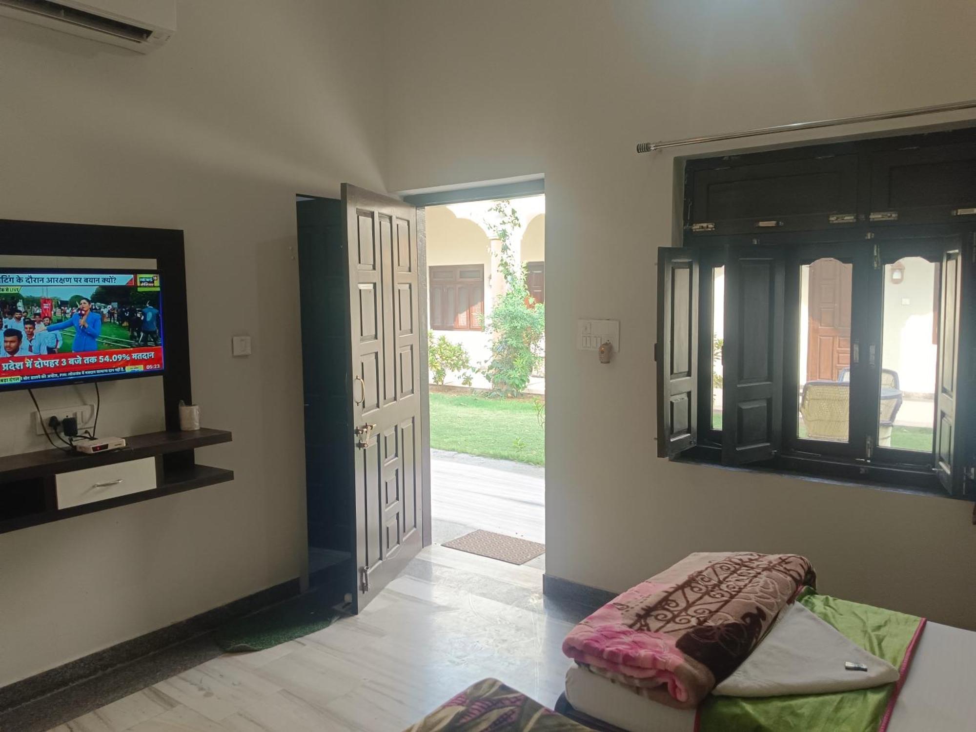 Hotel Mewad Haveli Пушкар Екстериор снимка