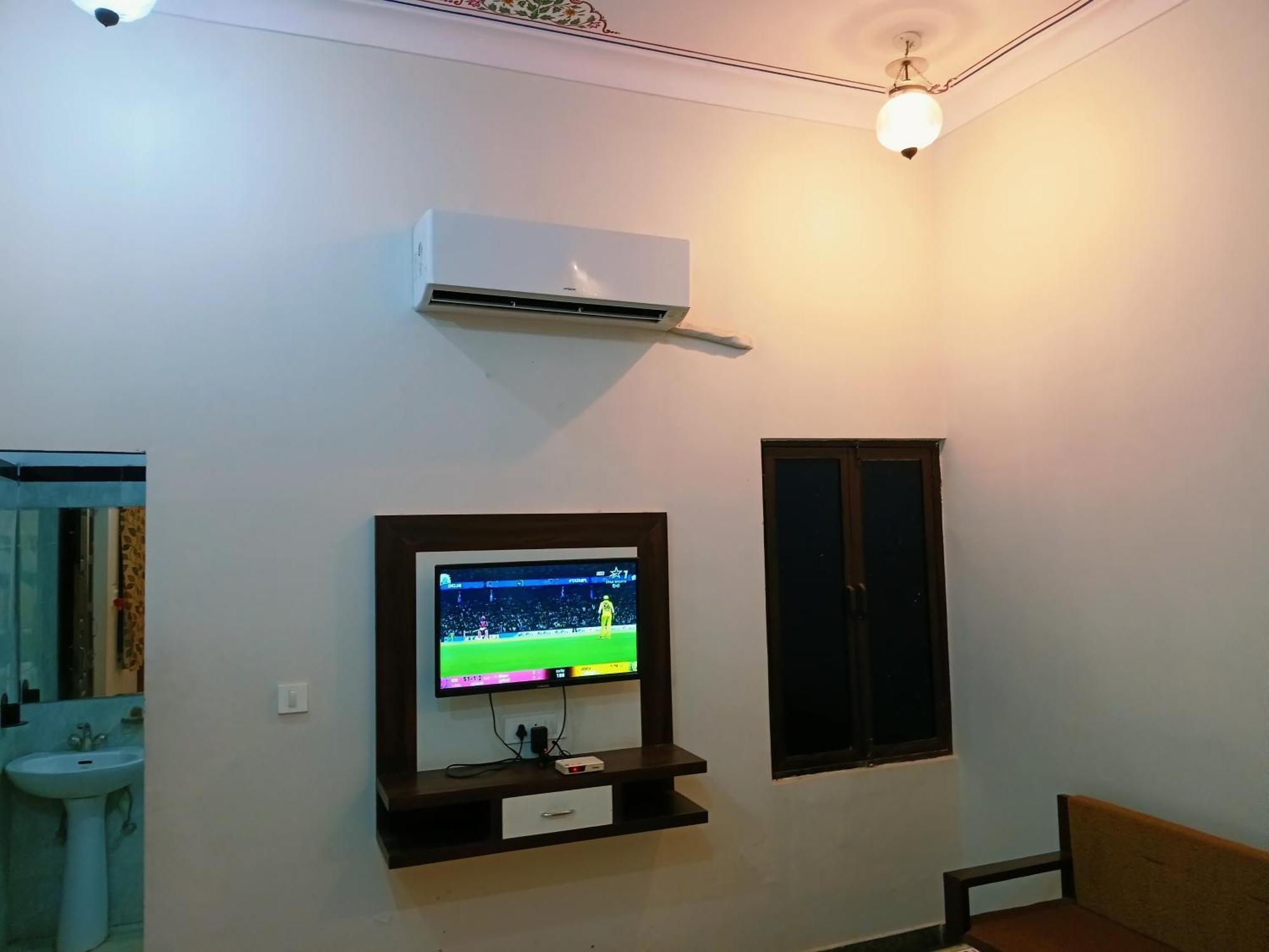 Hotel Mewad Haveli Пушкар Екстериор снимка