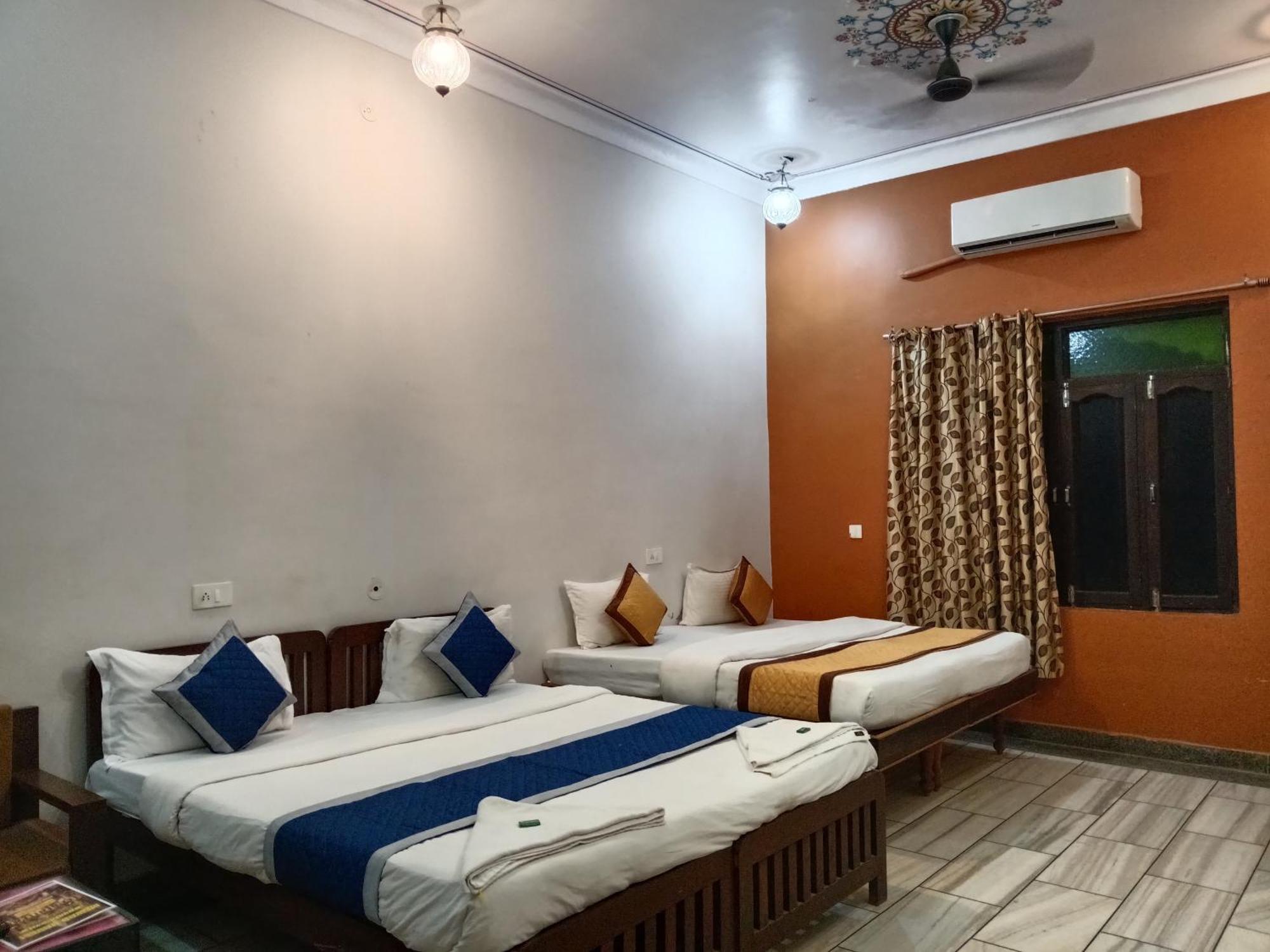 Hotel Mewad Haveli Пушкар Екстериор снимка